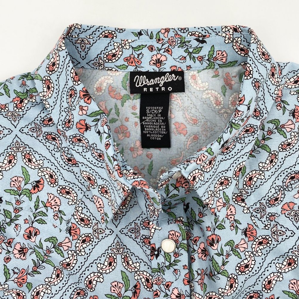 Wrangler | 100% Cotton Floral Paisley Print Woven Western Snap Top | NWOT - Picture 3 of 11
